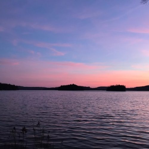 three mile lake cottage rental 12-22